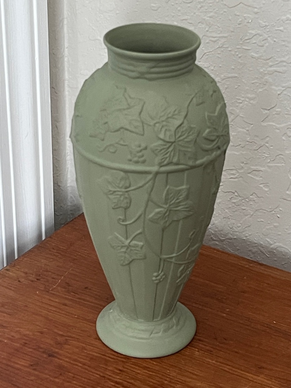 Wedgwood RARE Sage Cane Ivy Limited Edition Retired Vase Collectors 7.5 Tall